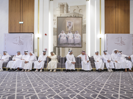 Sheikh Hamdan meets local dignitaries